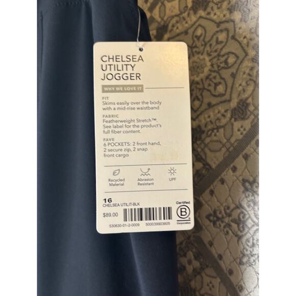 NWT Athleta Women's 16 Chelsea Utility Jogger Athleisure Workout Travel Pants - Picture 2 of 3